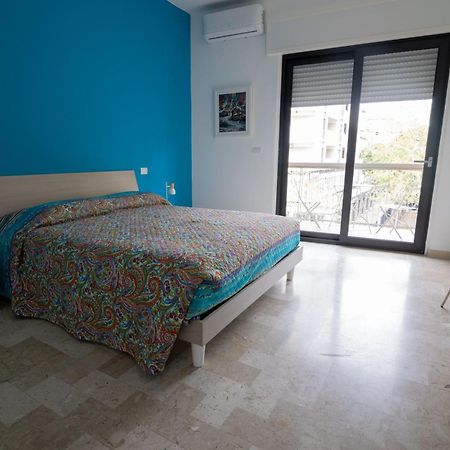 B&B Il Sorriso Бари Екстериор снимка
